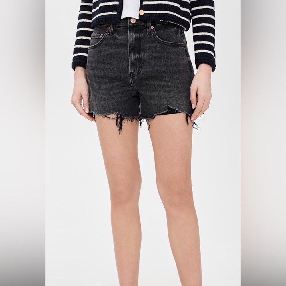 NEW • Re/done • Women’s Raw Waist Cutoff Jean Shorts
conversion Black 25